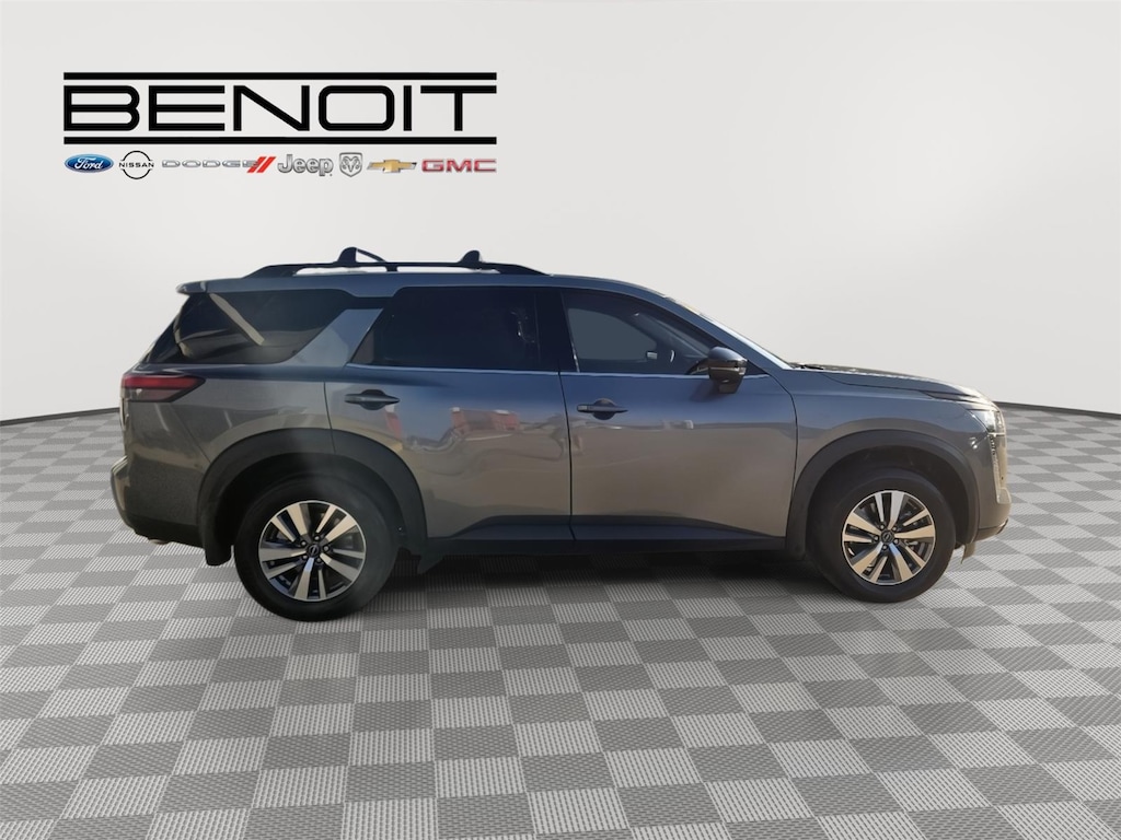 New 2026 Nissan Pathfinder SL SUV