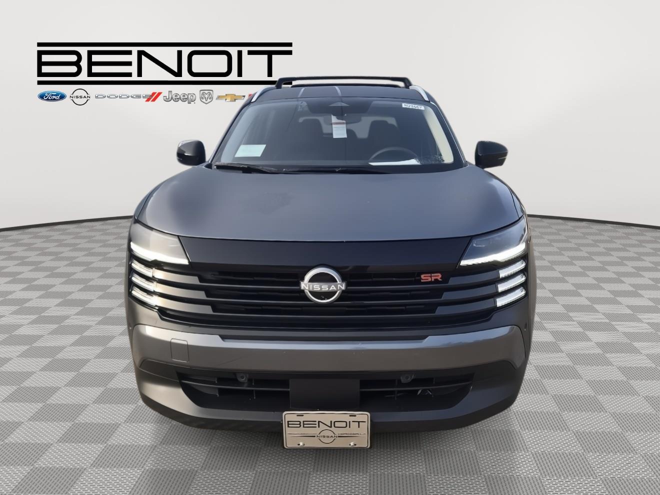 2026 Nissan Kicks SR photo 2