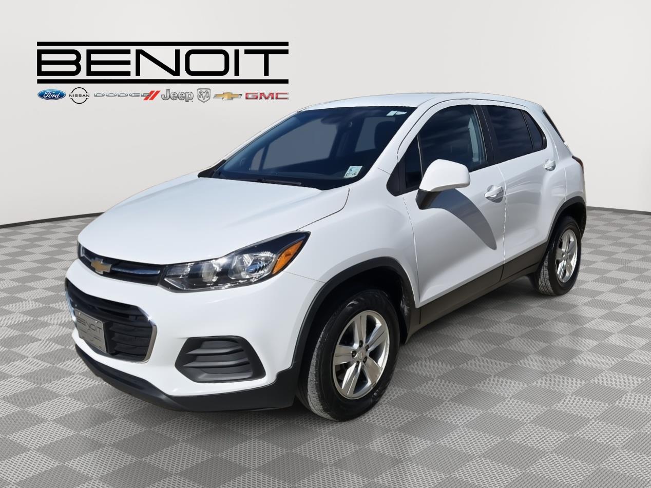 2020 Chevrolet Trax LS's photo