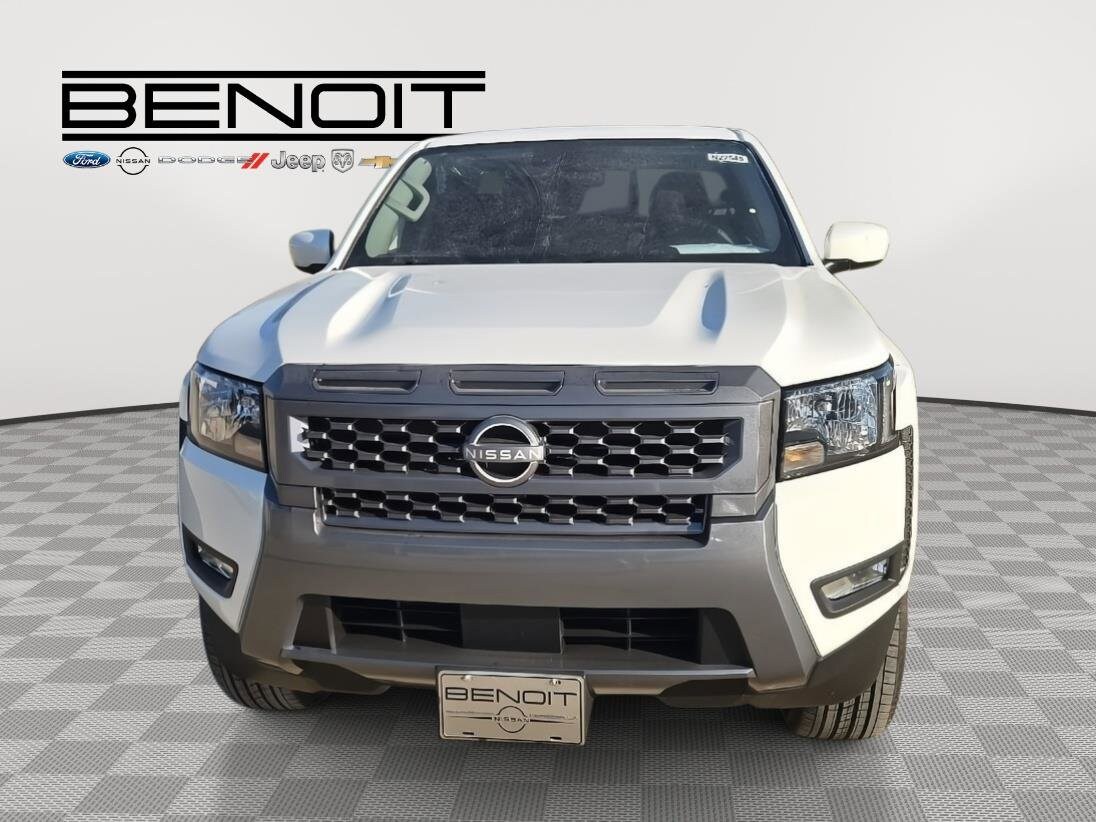 2025 Nissan Frontier Crew Cab SV photo 2