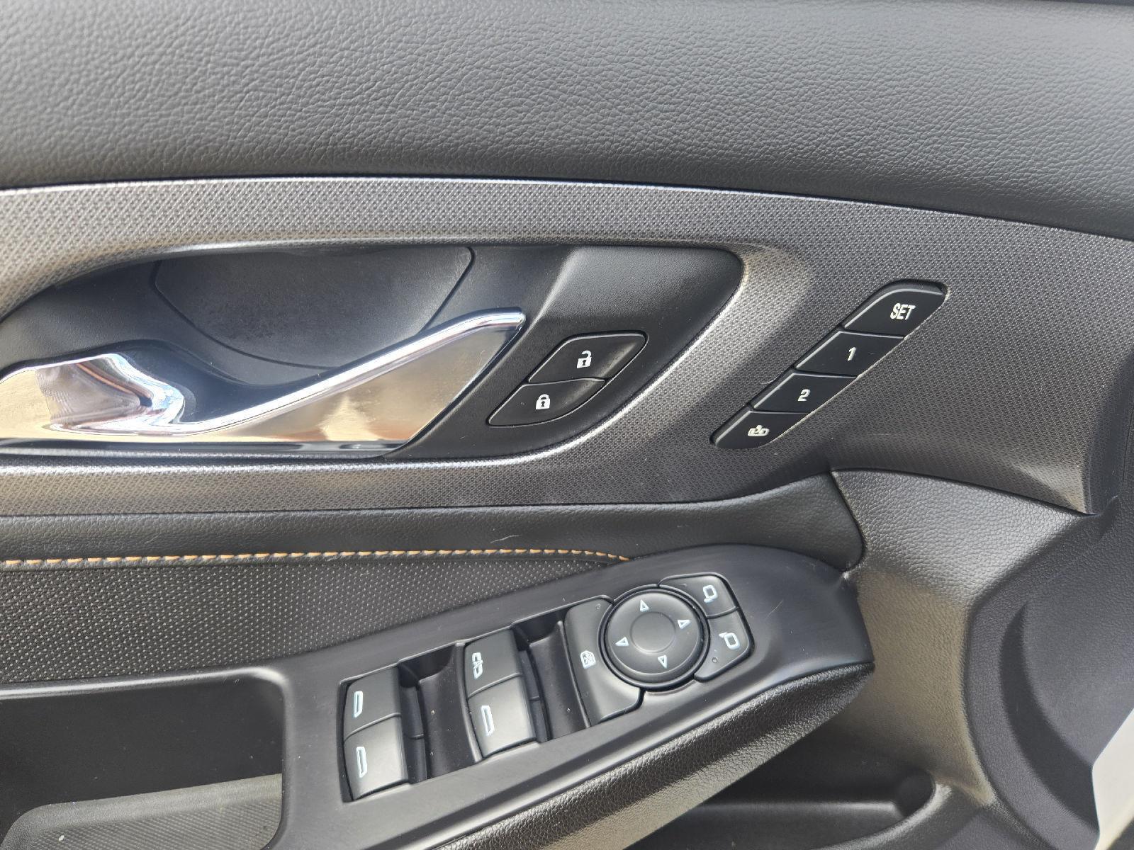 2021 Chevrolet Traverse Premier - Photo 12