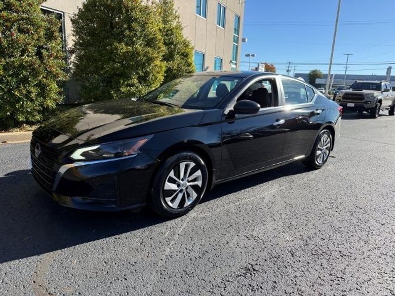 2024 Nissan Altima 2.5 S photo 4