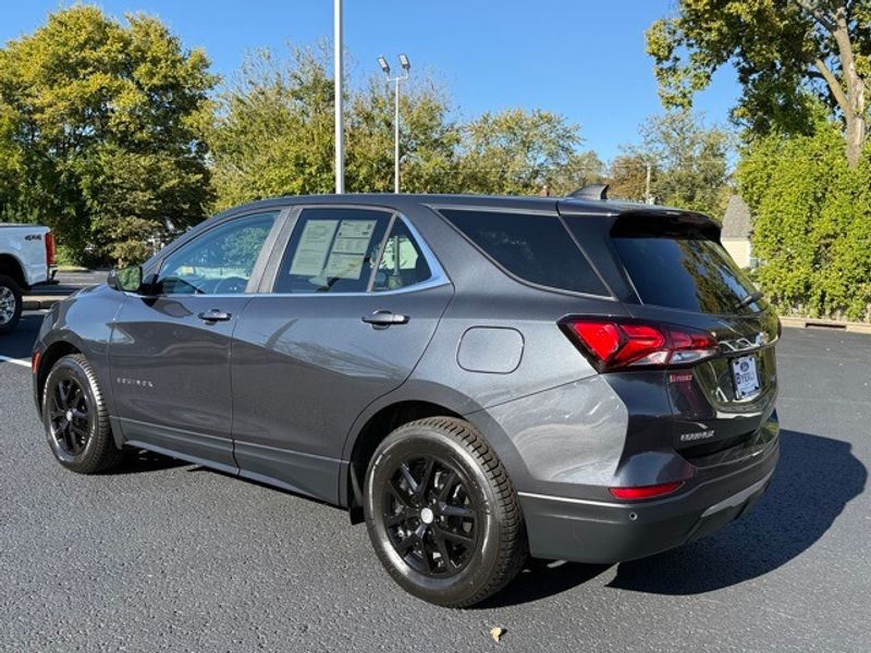 2023 Chevrolet Equinox LT photo 4