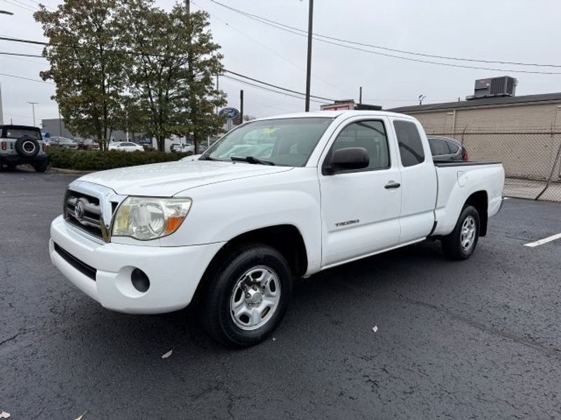 2007 Toyota Tacoma Base photo 4