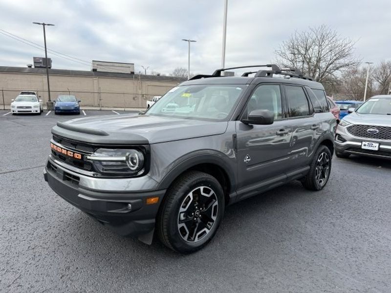 2023 Ford Bronco Sport Outer Banks photo 3