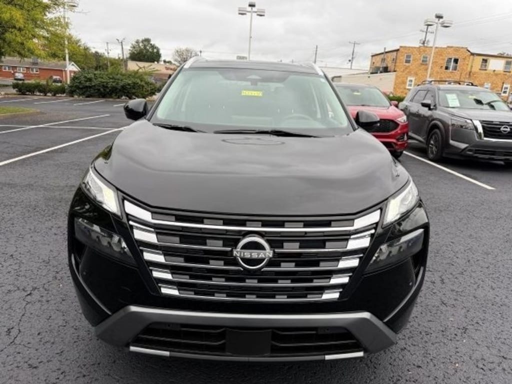 Used 2024 Nissan Rogue SL Sport Utility