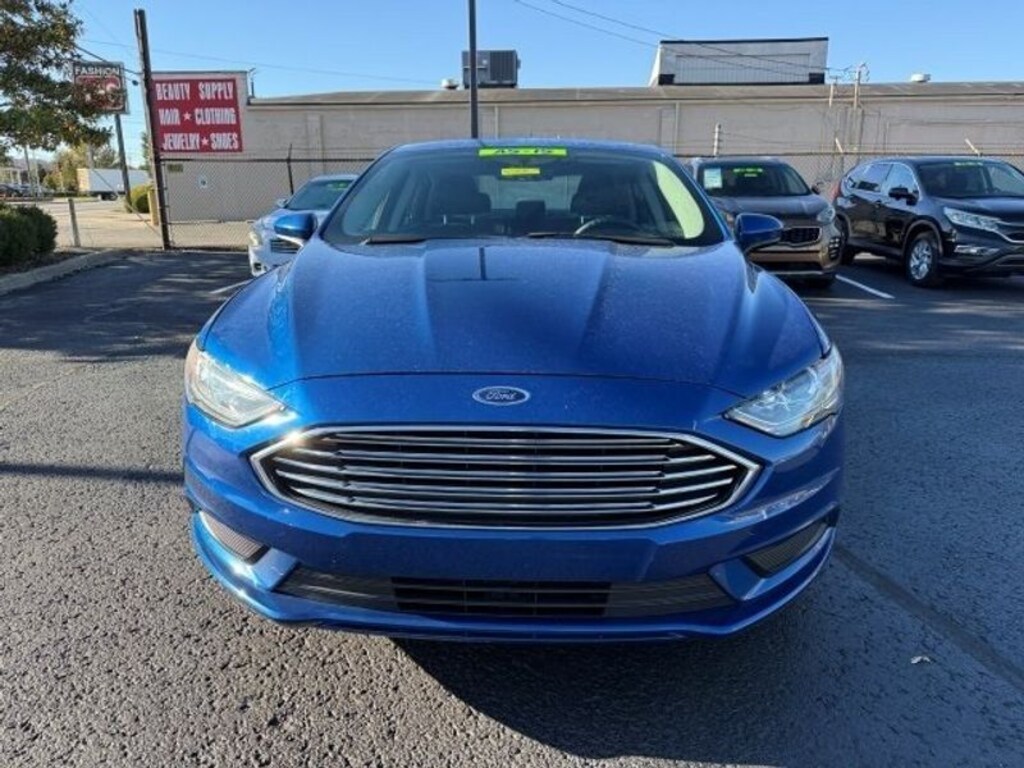 Used 2017 Ford Fusion SE Sedan
