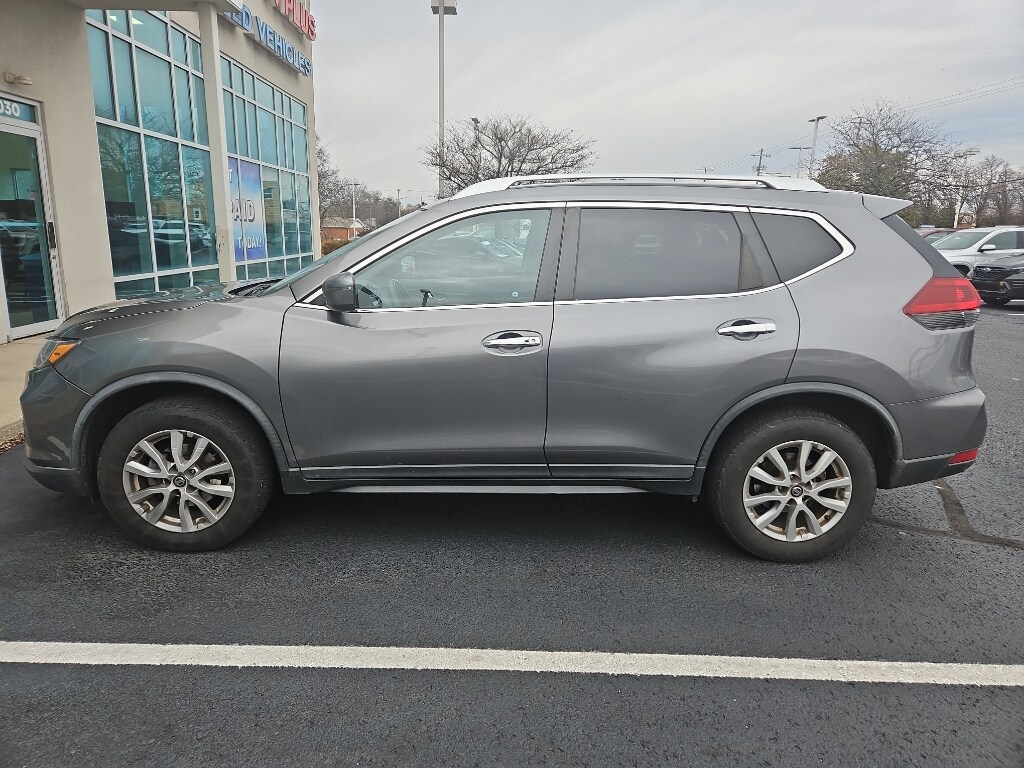 Used 2018 Nissan Rogue SV Sport Utility