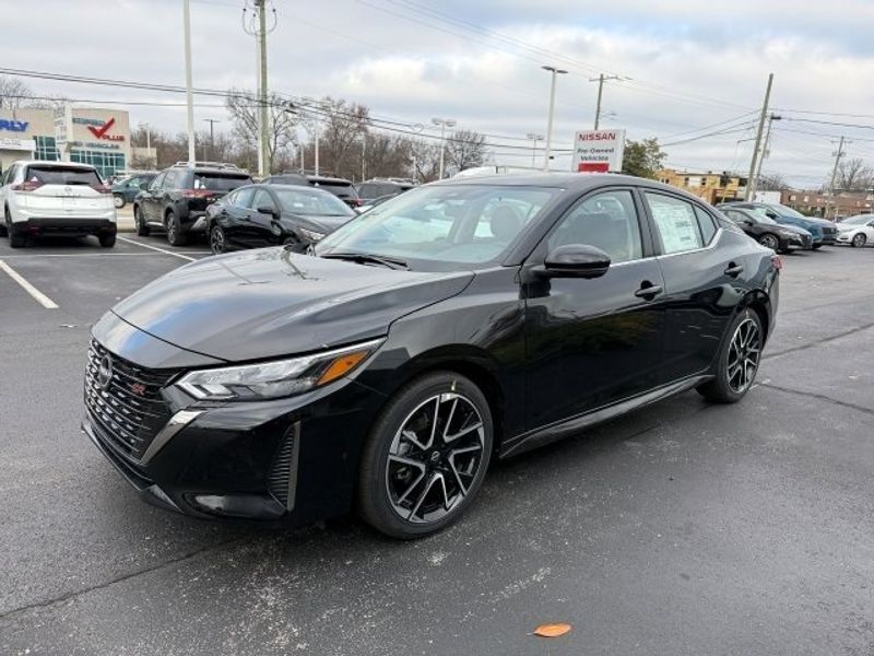 2025 Nissan Sentra SR photo 2