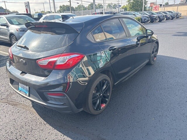 2018 Chevrolet Cruze LT photo 3