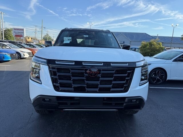 2026 Nissan Armada photo 2