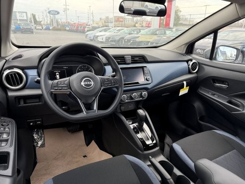 2025 Nissan Versa Sedan SV - Photo 19