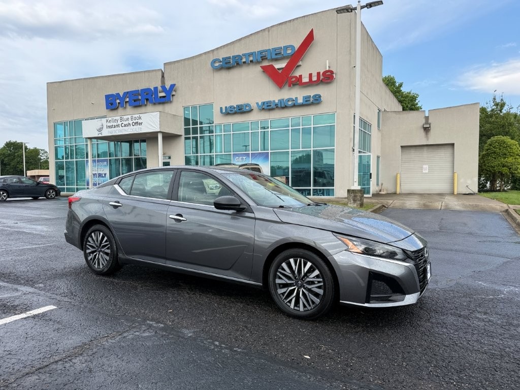 2024 Nissan Altima SV