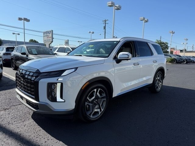 2024 Hyundai Palisade Limited photo 3