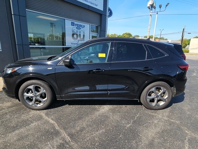 2024 Ford Escape ST-Line photo 3