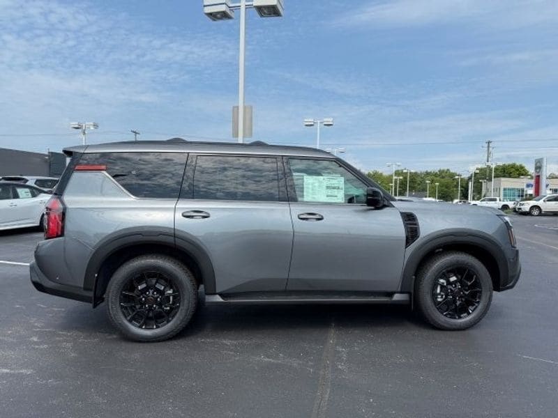 2025 Nissan Armada PRO-4X - Photo 8