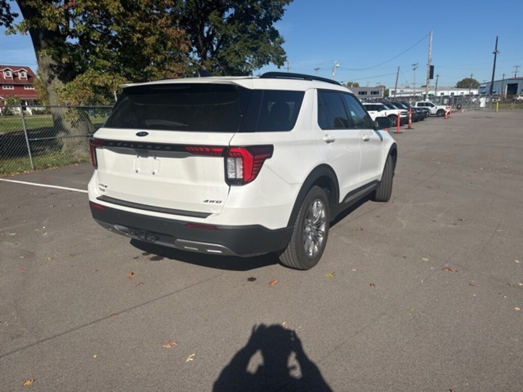 Used 2025 Ford Explorer Active SUV