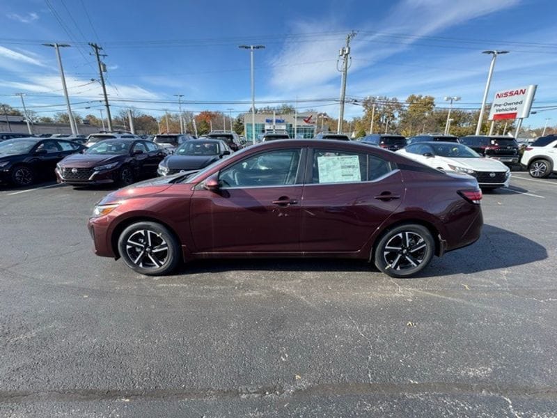 2025 Nissan Sentra SV's photo