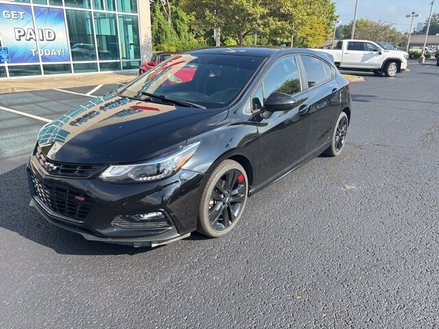 2018 Chevrolet Cruze LT photo 2