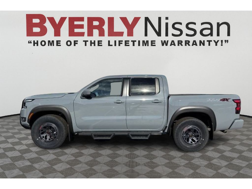 2025 Nissan Frontier PRO-4X Crew Cab 4X4's photo