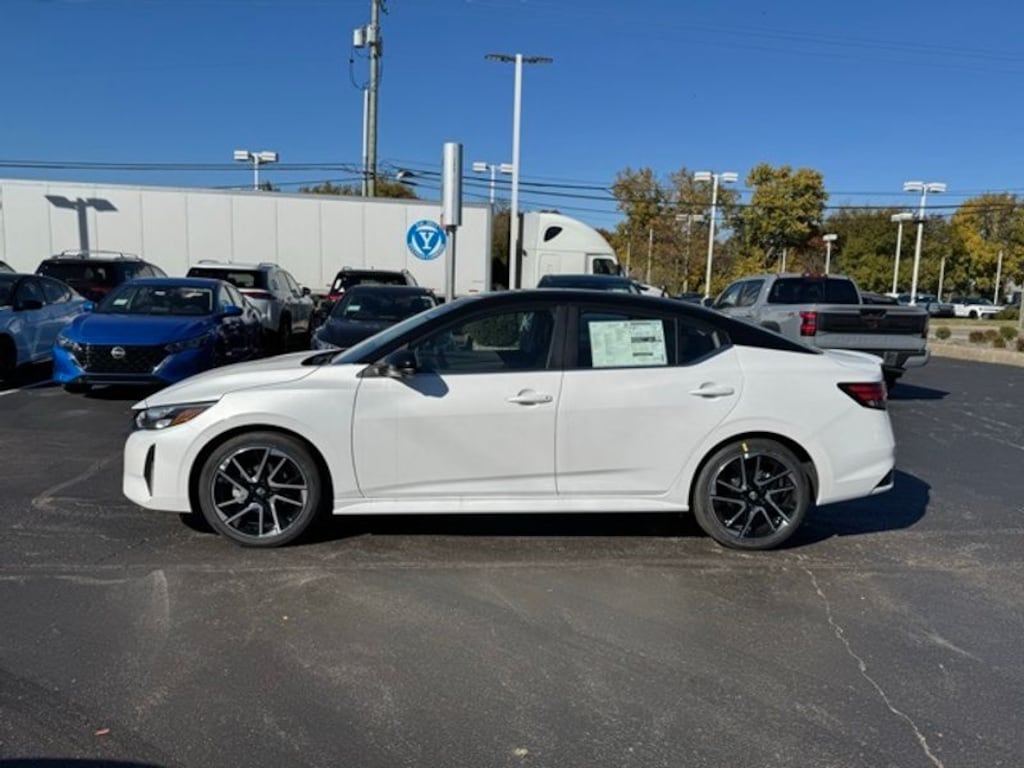 New 2025 Nissan Sentra SR Sedan