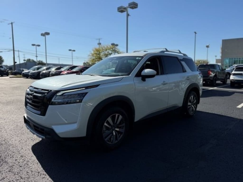 Certified 2024 Nissan Pathfinder SL SUV