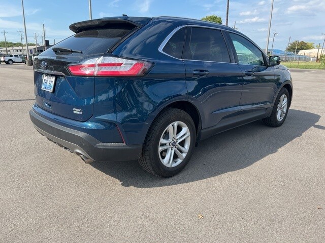 2020 Ford Edge SEL photo 3