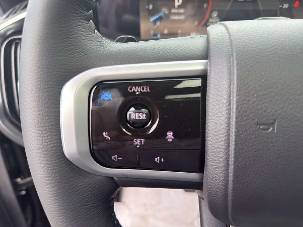 2025 Nissan Armada Platinum - Photo 26