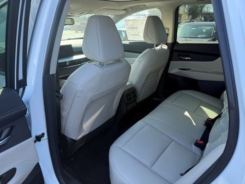 2025 Nissan Murano SL - Photo 16