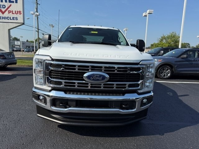 2024 Ford F-250 photo 2