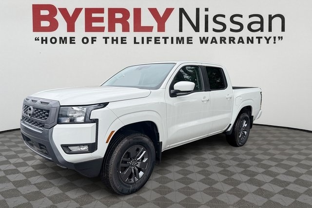 2025 Nissan Frontier SV photo 2