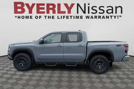 2025 Nissan Frontier PRO-4X Truck Crew Cab