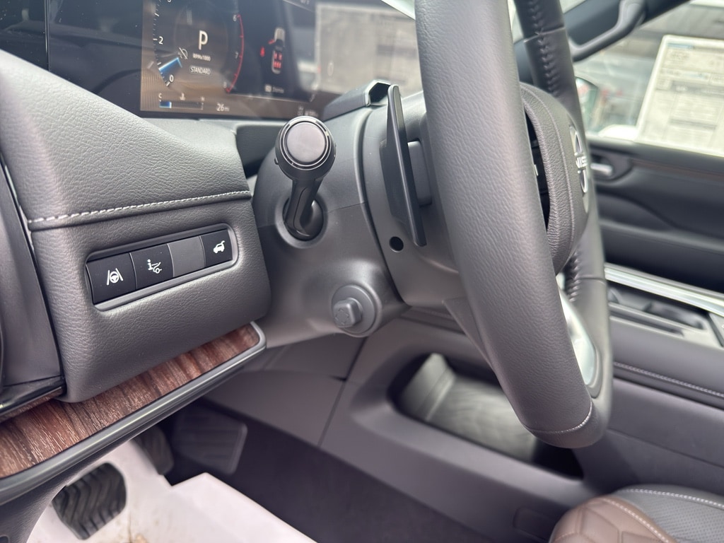 2025 Nissan Armada Platinum - Photo 23
