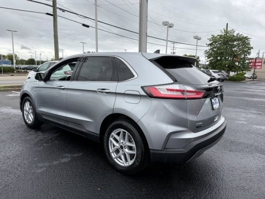 Used 2023 Ford Edge SEL Sport Utility