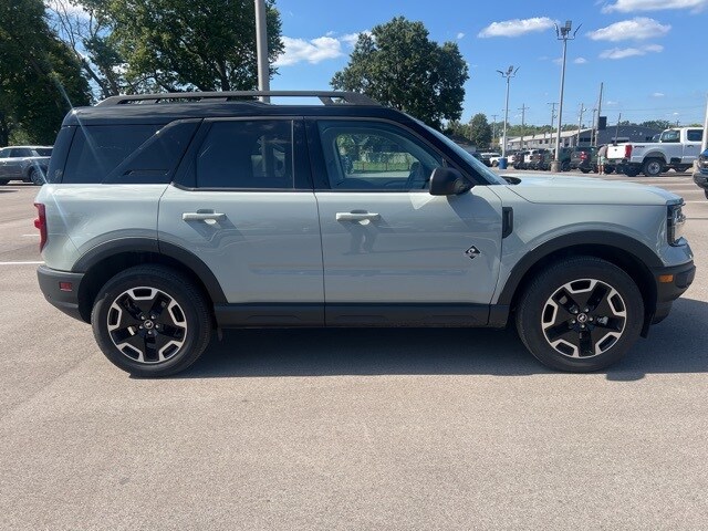 2023 Ford Bronco Sport Outer Banks photo 3