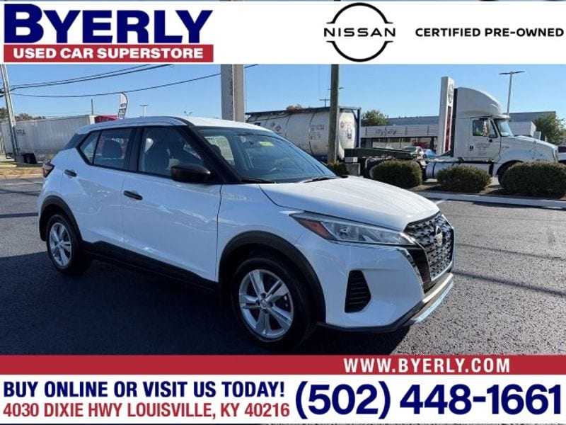 2024 Nissan Kicks S's photo