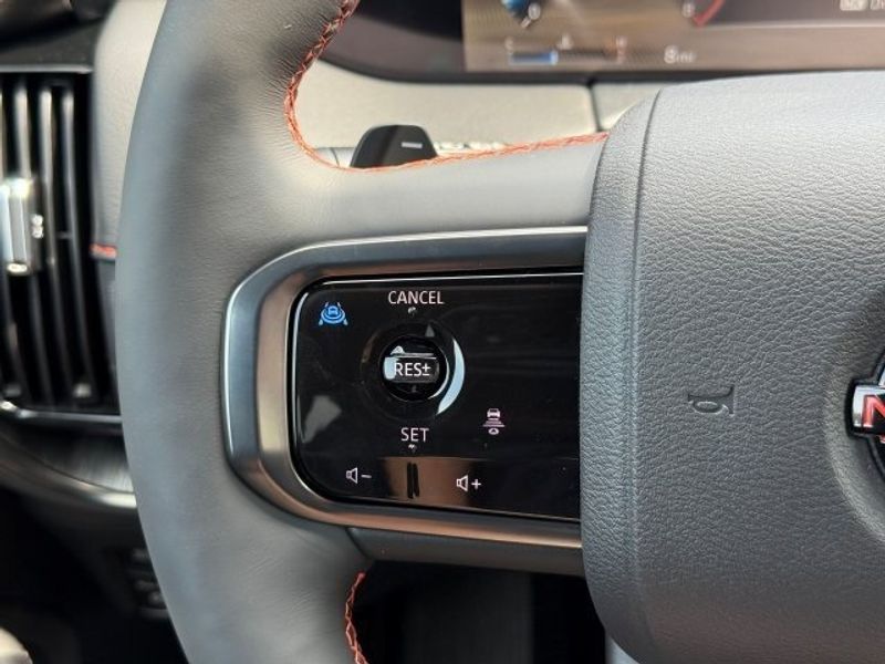 2025 Nissan Armada PRO-4X - Photo 32