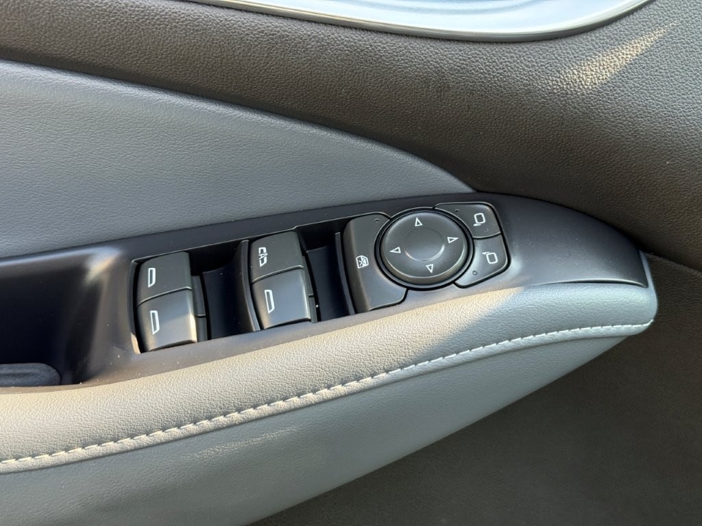 2022 Buick Enclave Essence - Photo 11