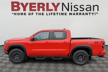 2025 Nissan Frontier PRO-4X Truck Crew Cab