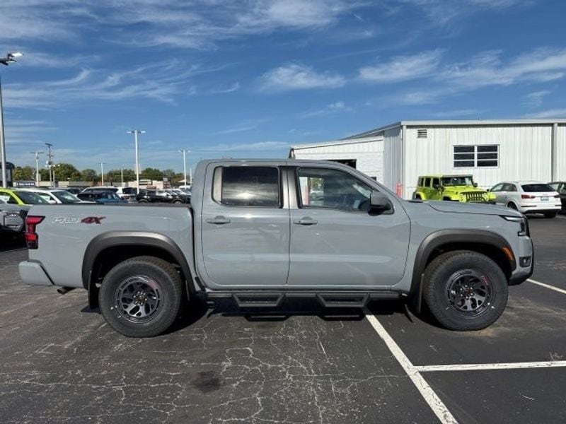 2025 Nissan Frontier PRO-4X - Photo 6