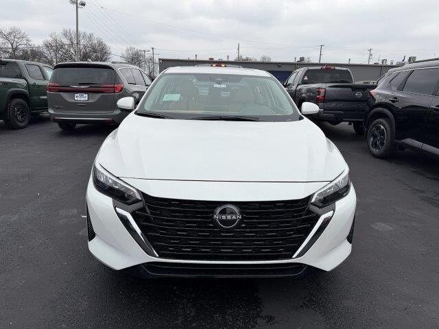 2025 Nissan Sentra SV photo 2