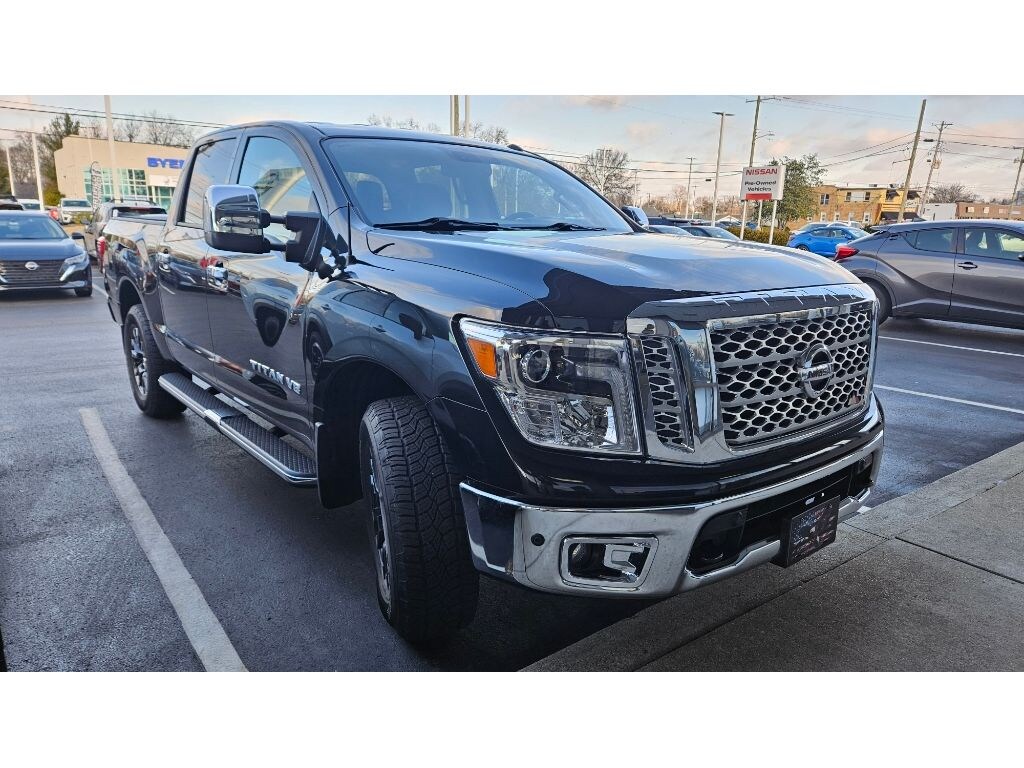 Used 2019 Nissan Titan SL Crew Cab