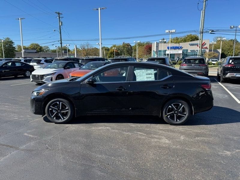 2025 Nissan Sentra SV's photo