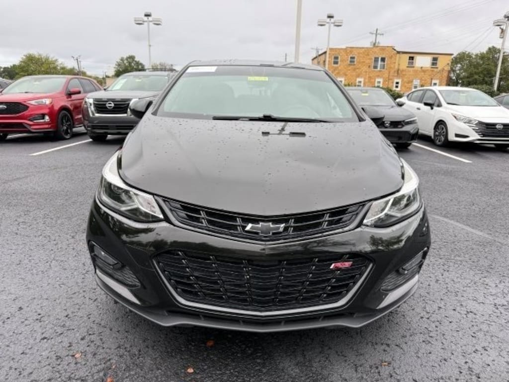Used 2018 Chevrolet Cruze LT Hatchback