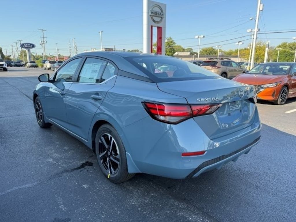 New 2025 Nissan Sentra SV Sedan
