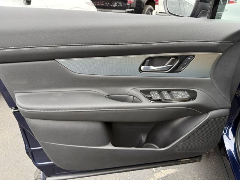 2025 Nissan Murano SL - Photo 11