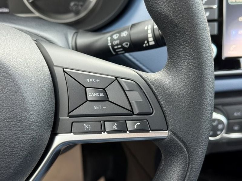 2025 Nissan Versa Sedan SV - Photo 27