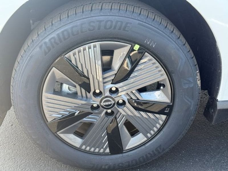 2025 Nissan Murano SL - Photo 9