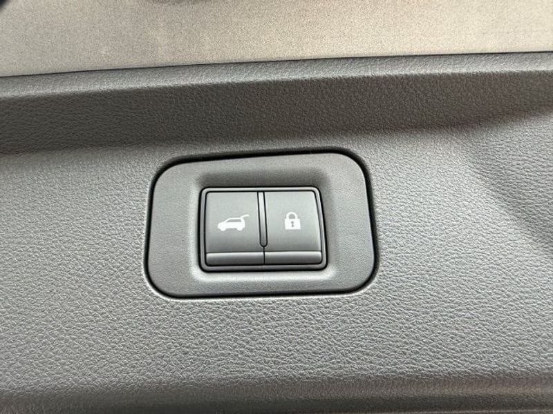 2025 Nissan Armada PRO-4X - Photo 24