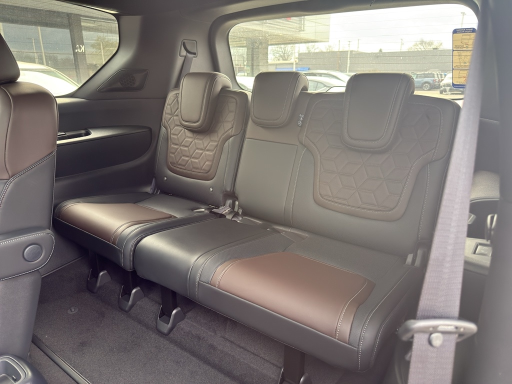 2025 Nissan Armada Platinum - Photo 42
